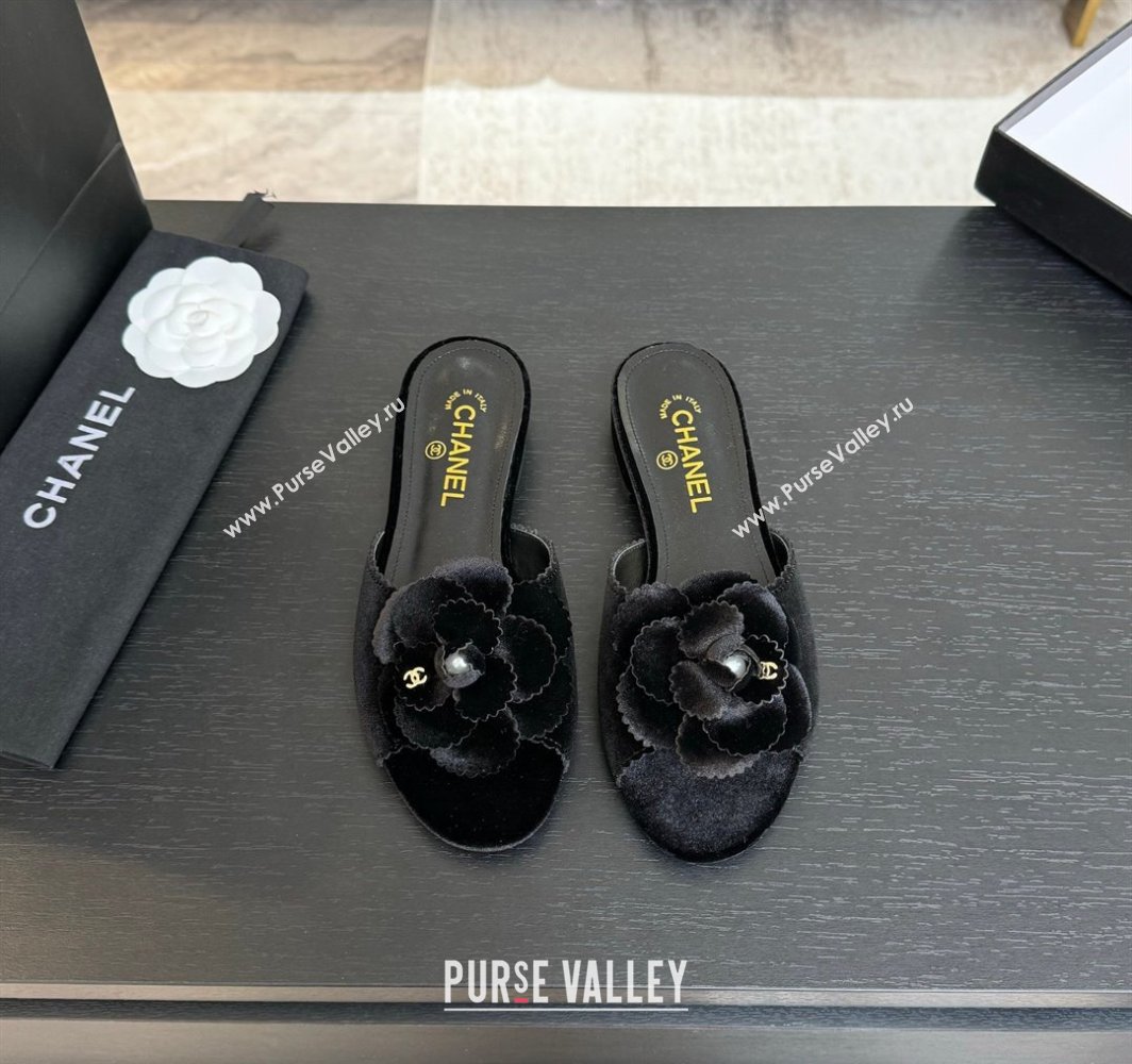 Chanel Velvet Flat Slides Sandal with Camellia Bloom Black 2025 G45928 (MD-250303079)