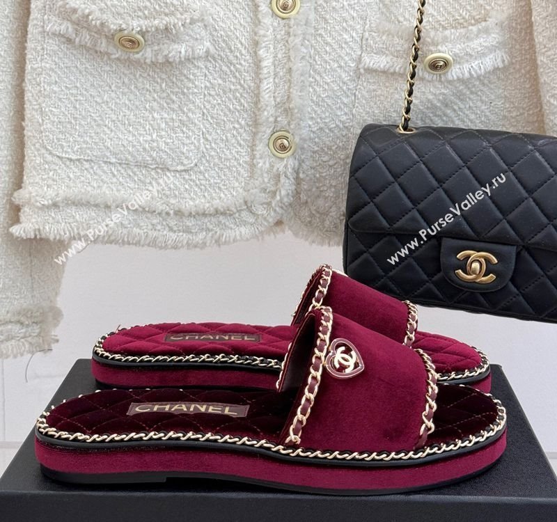 Chanel Velvet Flat Slides Sandal with Chain and Heart Dark Burgundy 2025 CH030402 (MD-250304019)
