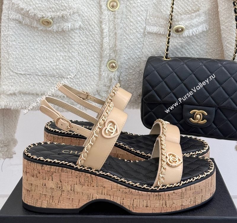 Chanel Calfskin Wedge Sandals with Chain and Heart Beige 2025 CH030402 (MD-250304026)