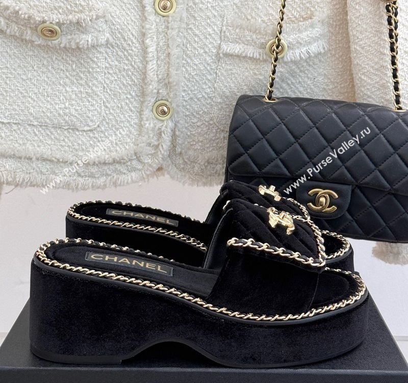 Chanel Velvet Wedge Slides Sandal with Foldover and Chain Black 2025 CH030404 (MD-250304085)