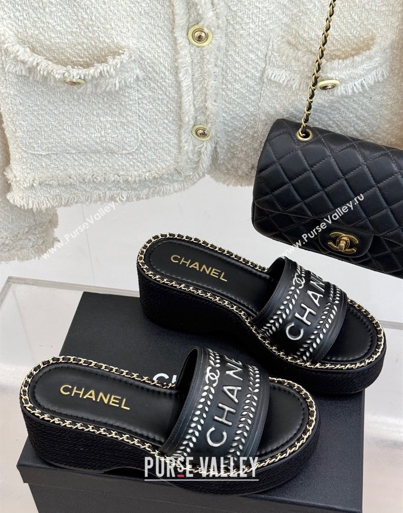 Chanel Calfskin Wedge Slides Sandal with Chain Black2 2025 CH030405 (MD-250304098)