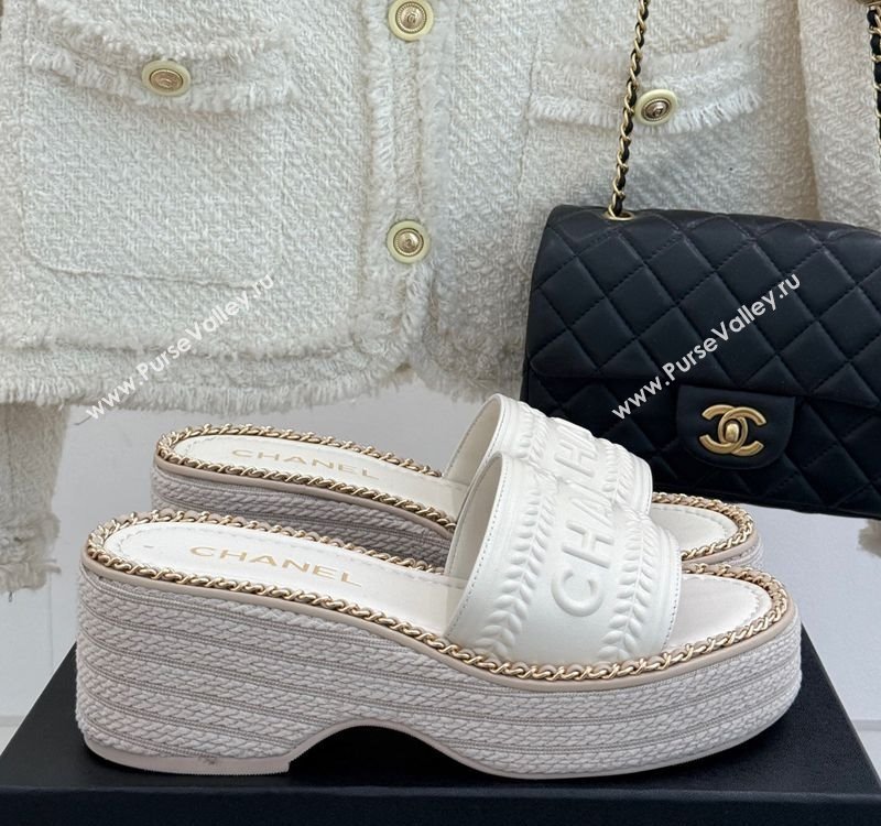 Chanel Calfskin Wedge Slides Sandal with Chain White 2025 CH030405 (MD-250304101)