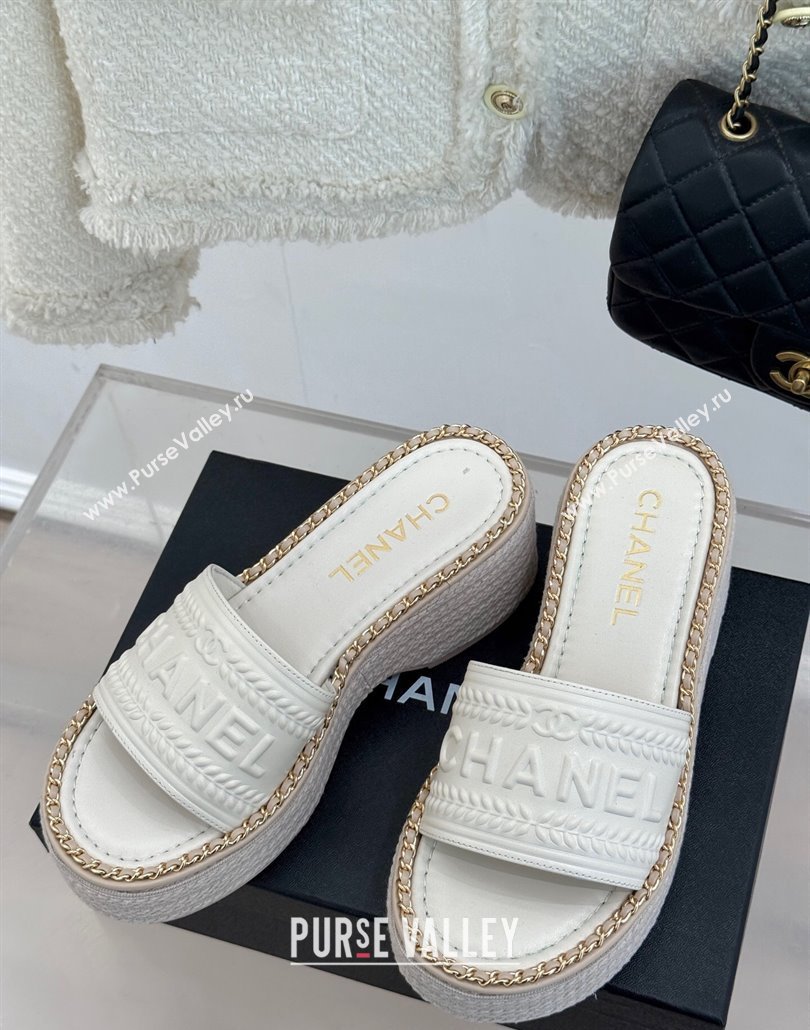 Chanel Calfskin Wedge Slides Sandal with Chain White 2025 CH030405 (MD-250304101)