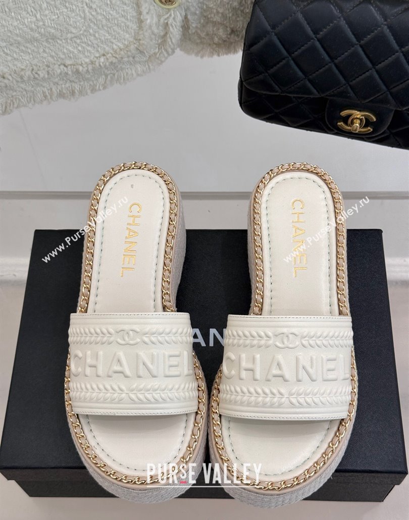 Chanel Calfskin Wedge Slides Sandal with Chain White 2025 CH030405 (MD-250304101)