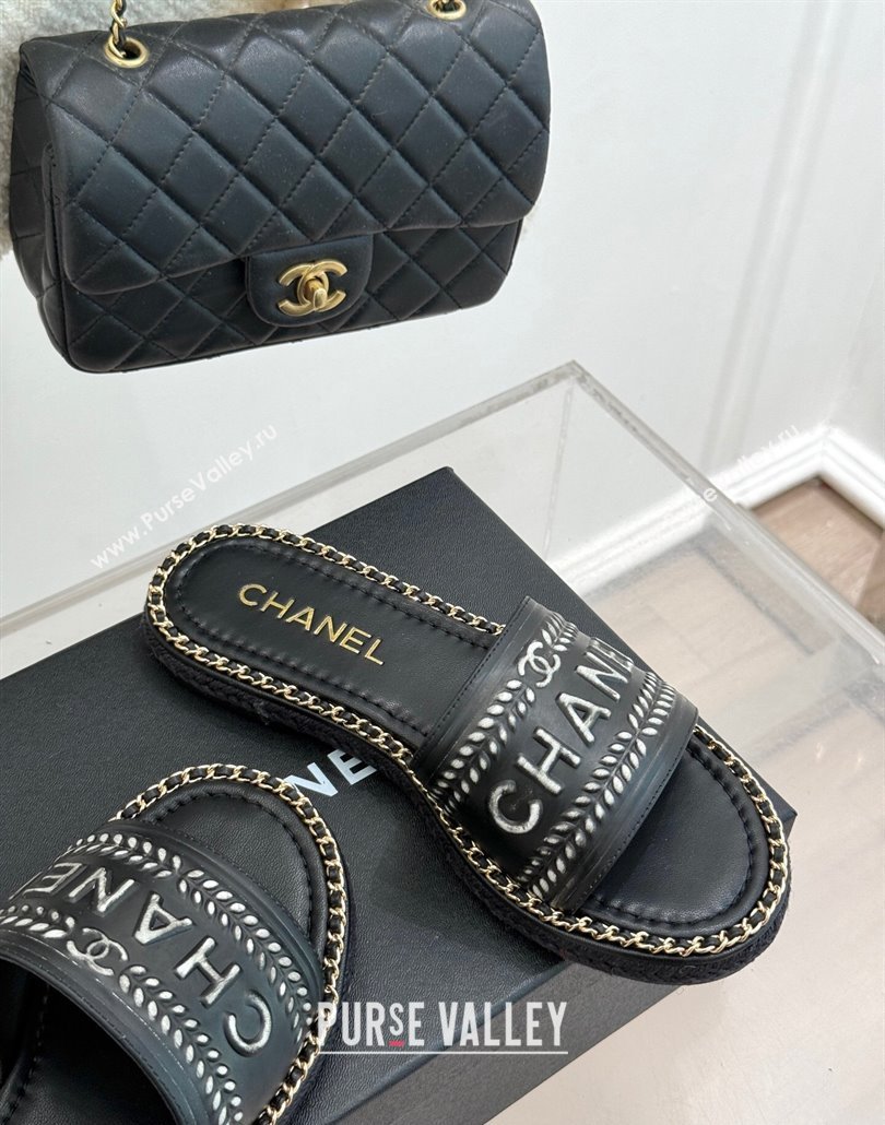 Chanel Calfskin Flat Slides Sandal with Chain Black2 2025 CH030405 (MD-250304106)