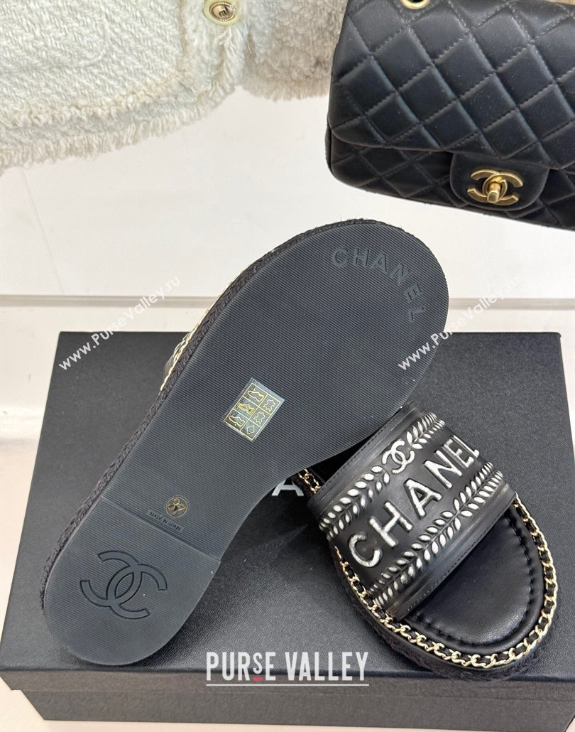 Chanel Calfskin Flat Slides Sandal with Chain Black2 2025 CH030405 (MD-250304106)