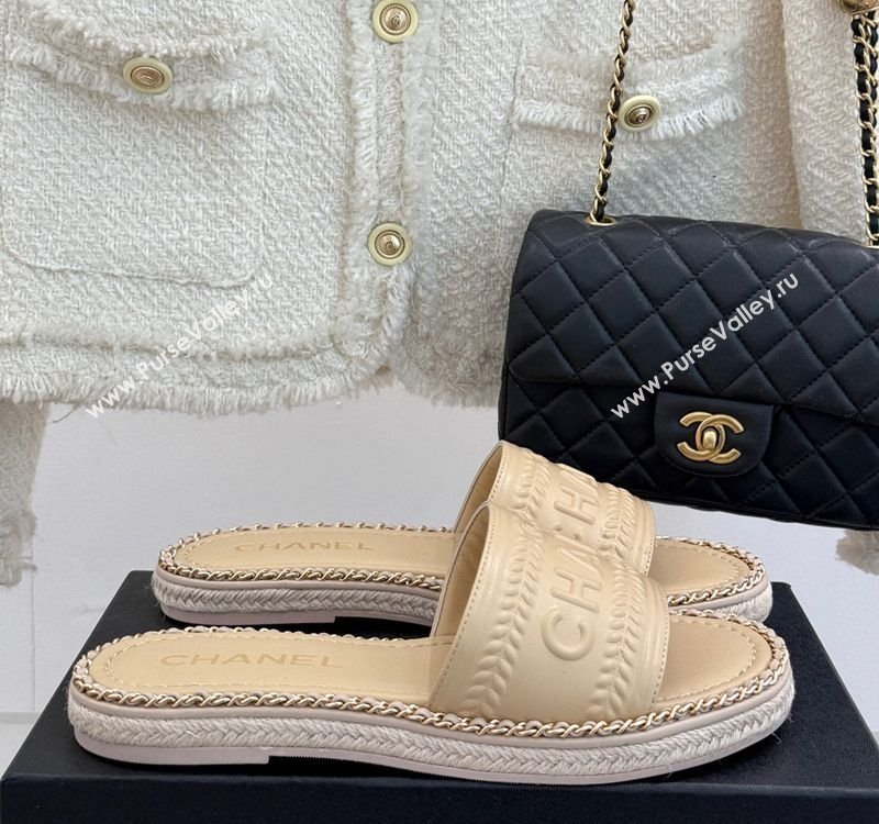 Chanel Calfskin Flat Slides Sandal with Chain Beige 2025 CH030405 (MD-250304108)