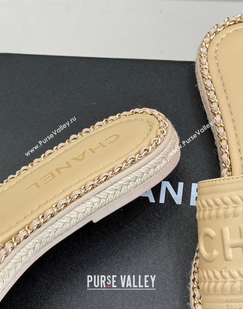 Chanel Calfskin Flat Slides Sandal with Chain Beige 2025 CH030405 (MD-250304108)