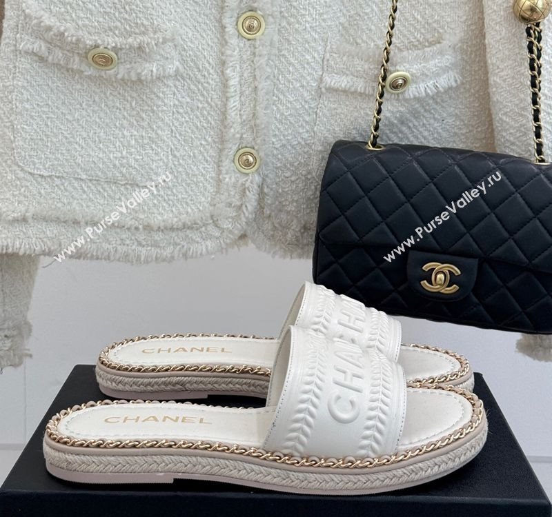 Chanel Calfskin Flat Slides Sandal with Chain White 2025 CH030405 (MD-250304109)