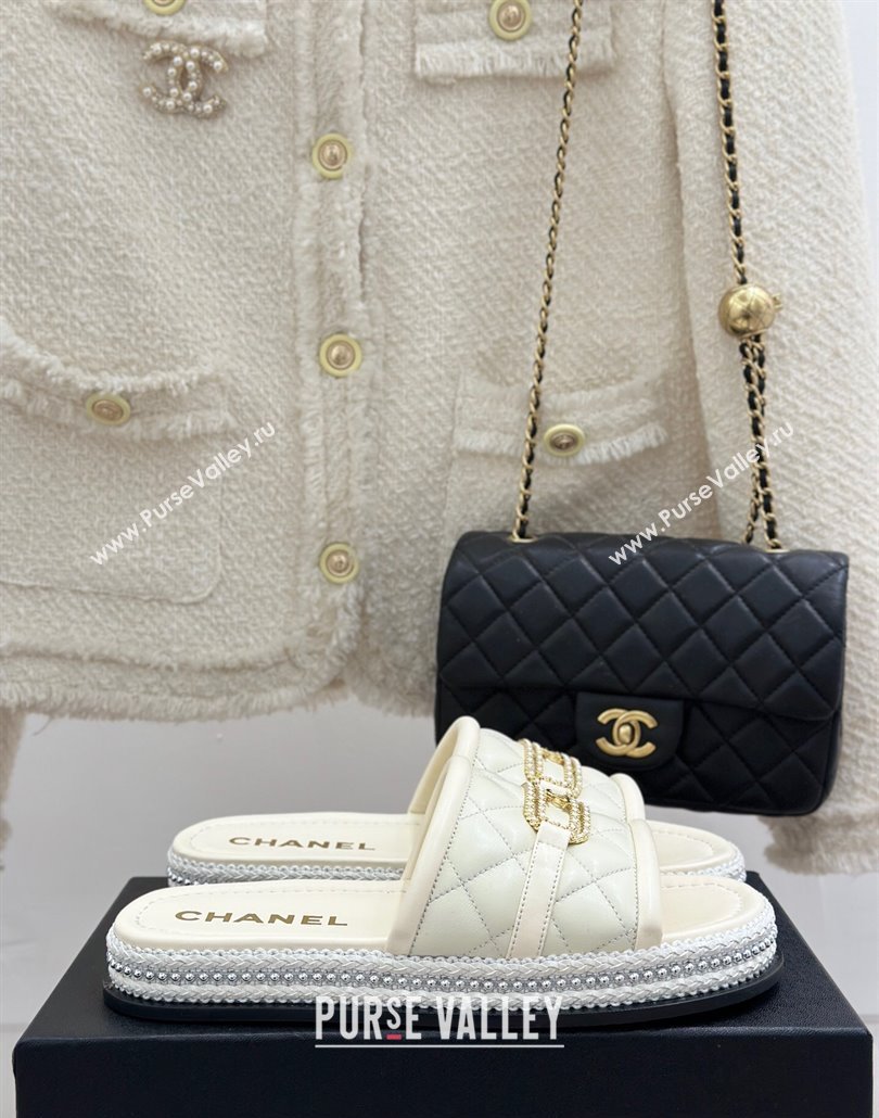 Chanel Lambskin Flat Slides Sandal with Chain Buckle White 2025 CH030406 (MD-250304112)