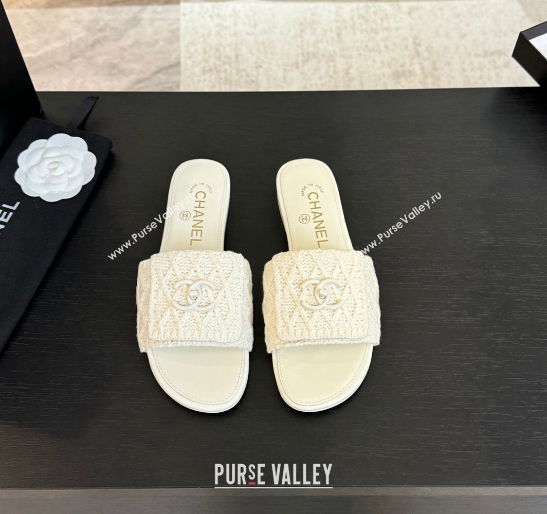 Chanel Knit Flat Slides Sandal with Foldover White 2025 CH030102 (MD-250301023)