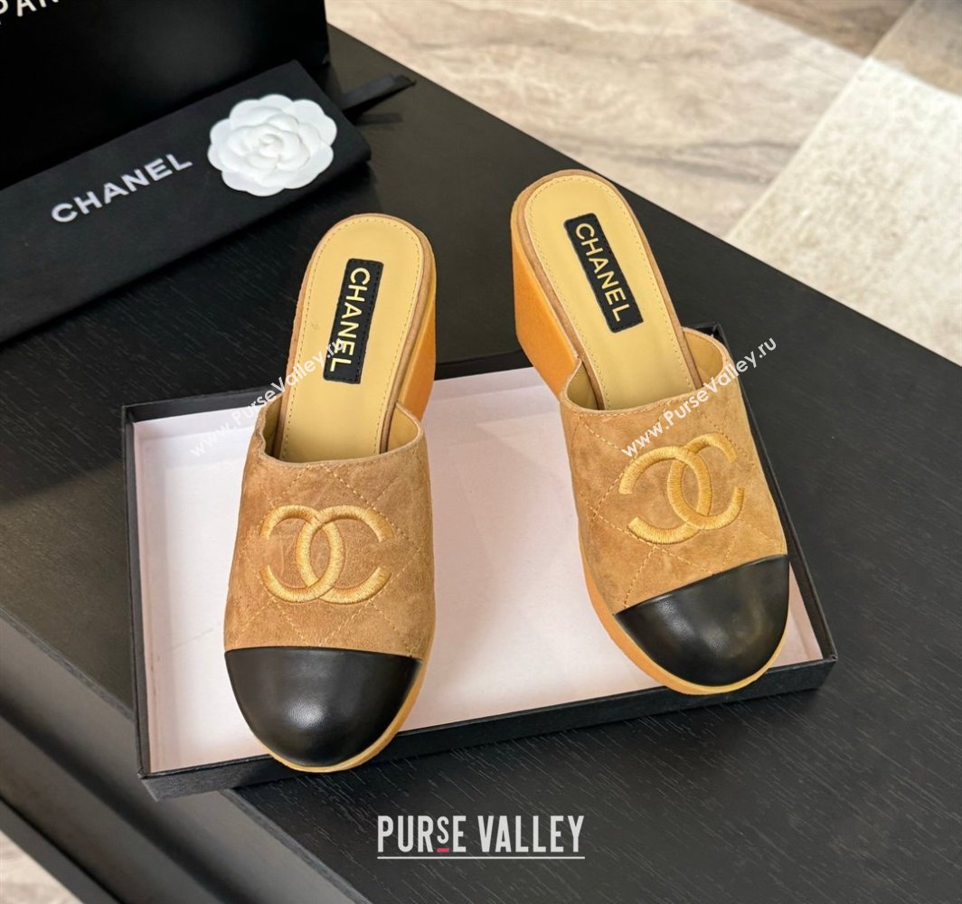 Chanel Suede Wedge Mules Brown 2025 CH030308 (MD-250303086)