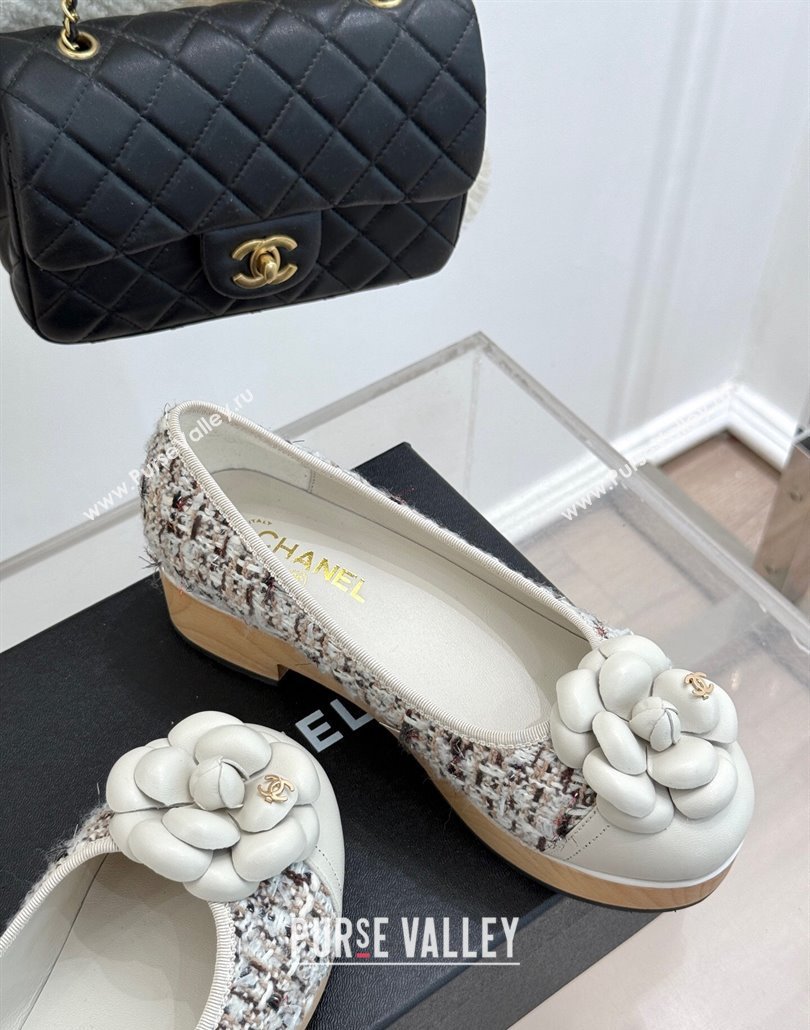 Chanel Tweed Wood-Like Loafers 4cm with Camellia Bloom White/Brown 2025 CH030305 (MD-250303044)