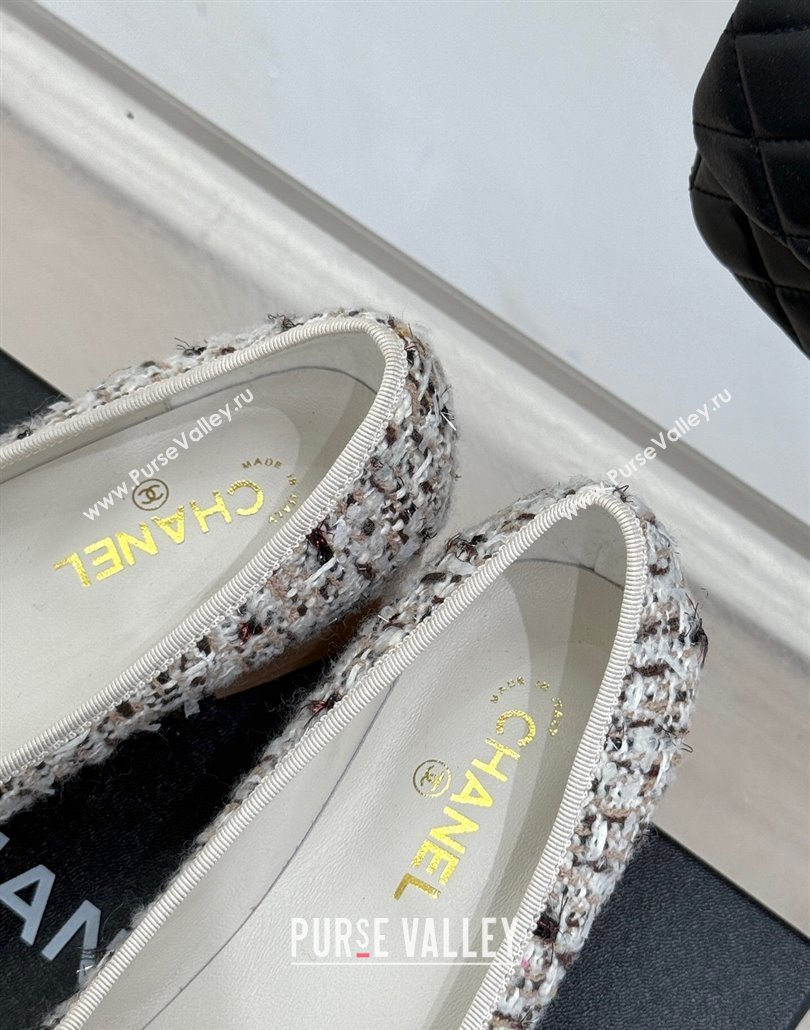 Chanel Tweed Wood-Like Loafers 4cm with Camellia Bloom White/Brown 2025 CH030305 (MD-250303044)