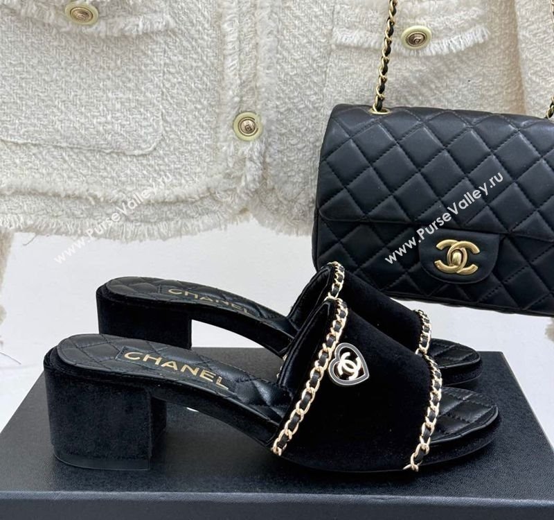 Chanel Velvet Heel Slides Sandal with Chain and Heart G46109 Black 2025 (KL-250304046)