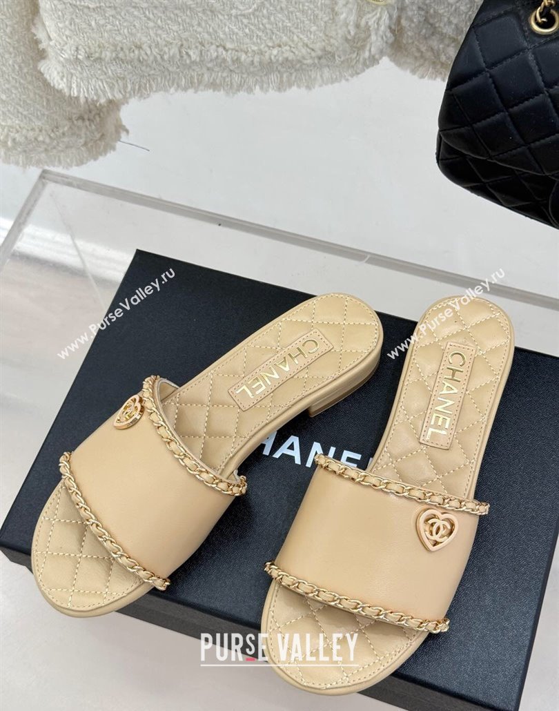 Chanel Lambskin Flat Slides Sandal with Chain and Heart G46109 Beige 2025 (KL-250304051)