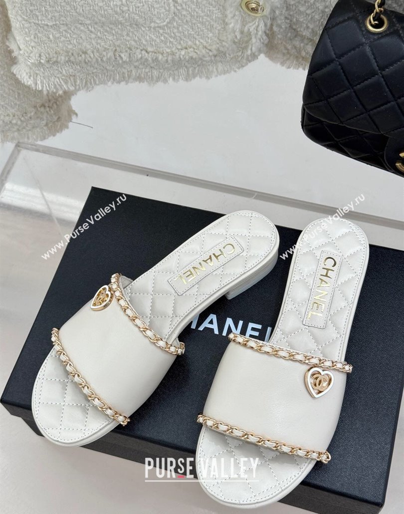 Chanel Lambskin Flat Slides Sandal with Chain and Heart G46109 White 2025 (KL-250304054)