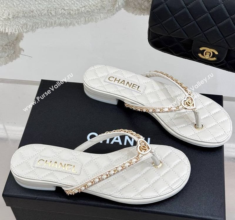 Chanel Lambskin Flat Thong Slide Sandal with Chain and Heart G46109 White 2025 (KL-250304056)