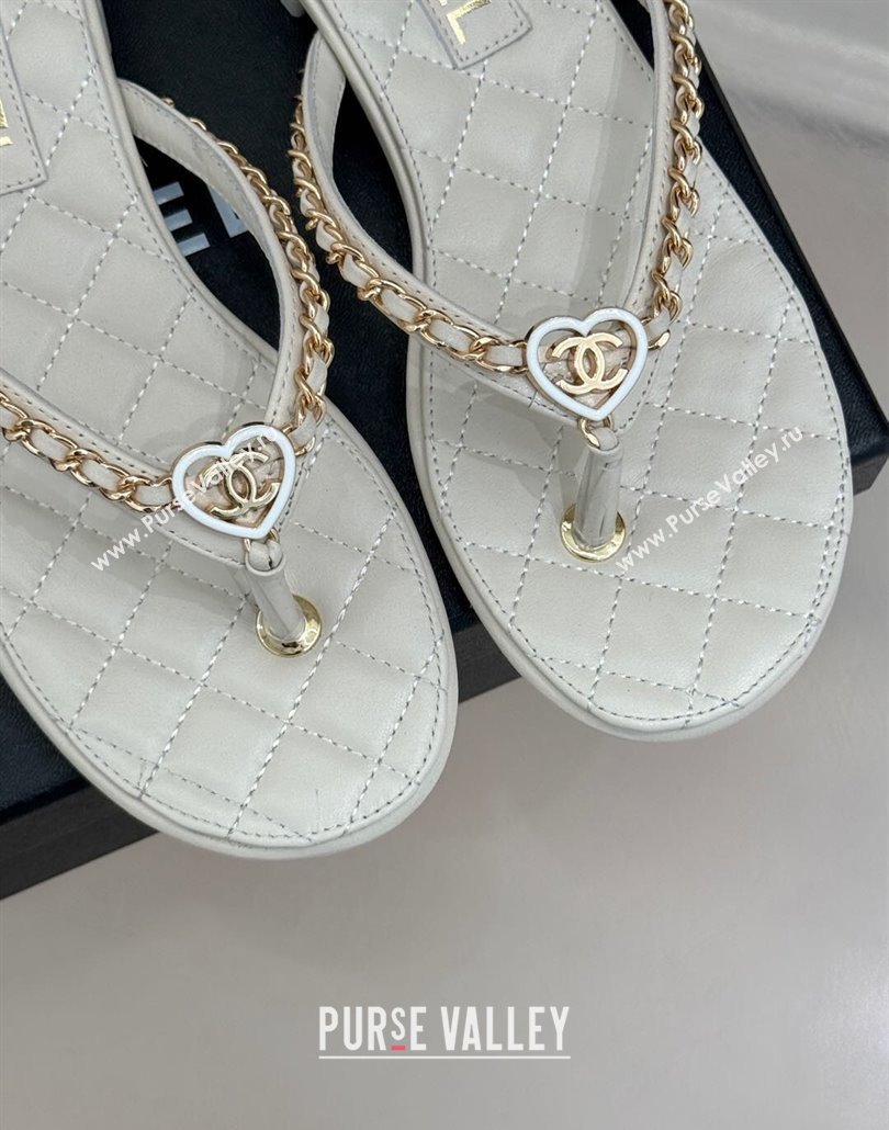 Chanel Lambskin Flat Thong Slide Sandal with Chain and Heart G46109 White 2025 (KL-250304056)