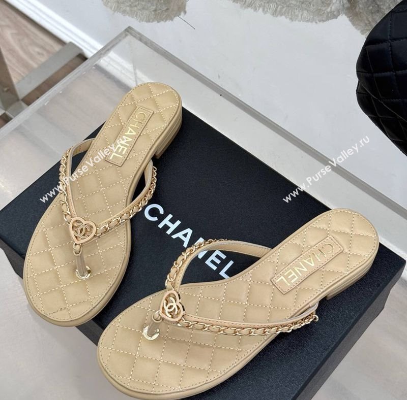 Chanel Lambskin Flat Thong Slide Sandal with Chain and Heart G46109 Beige 2025 (KL-250304057)