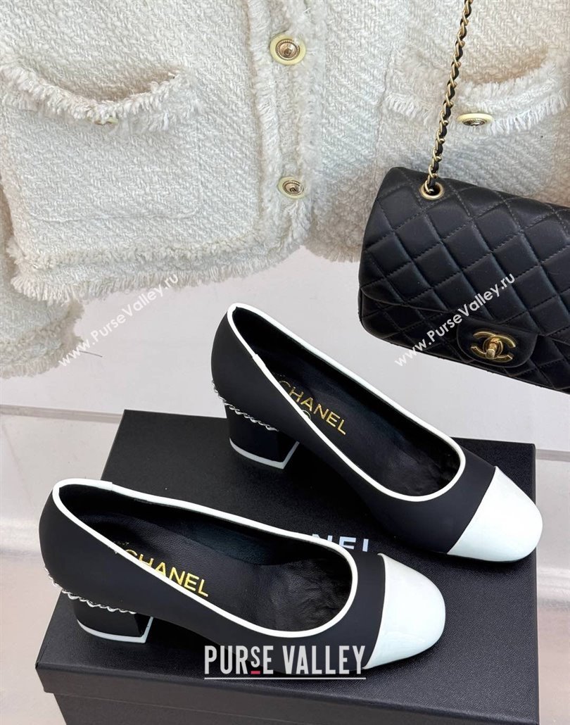 Chanel Calfskin Patent Pumps with Chain Black 2025 CH030501 (KL-250305008)
