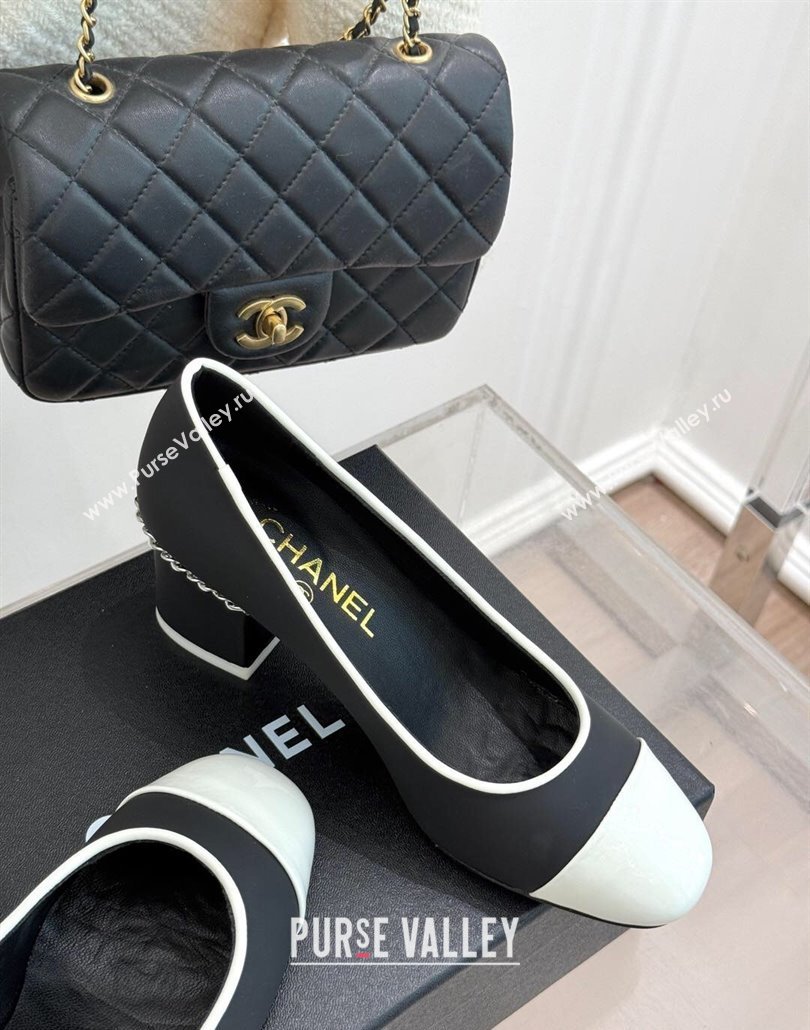 Chanel Calfskin Patent Pumps with Chain Black 2025 CH030501 (KL-250305008)