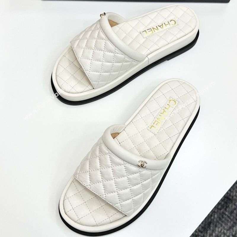 Chanel Quilted Lambskin Platform Slides Sandal White 2025 CH030301 (MD-250303002)