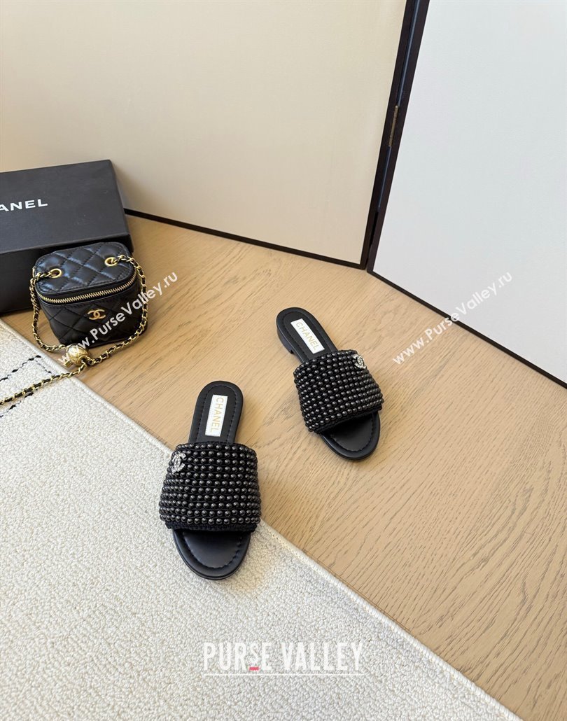 Chanel Pearls Flat Slides Sandal Black 2025 CH030302 (MD-250303004)