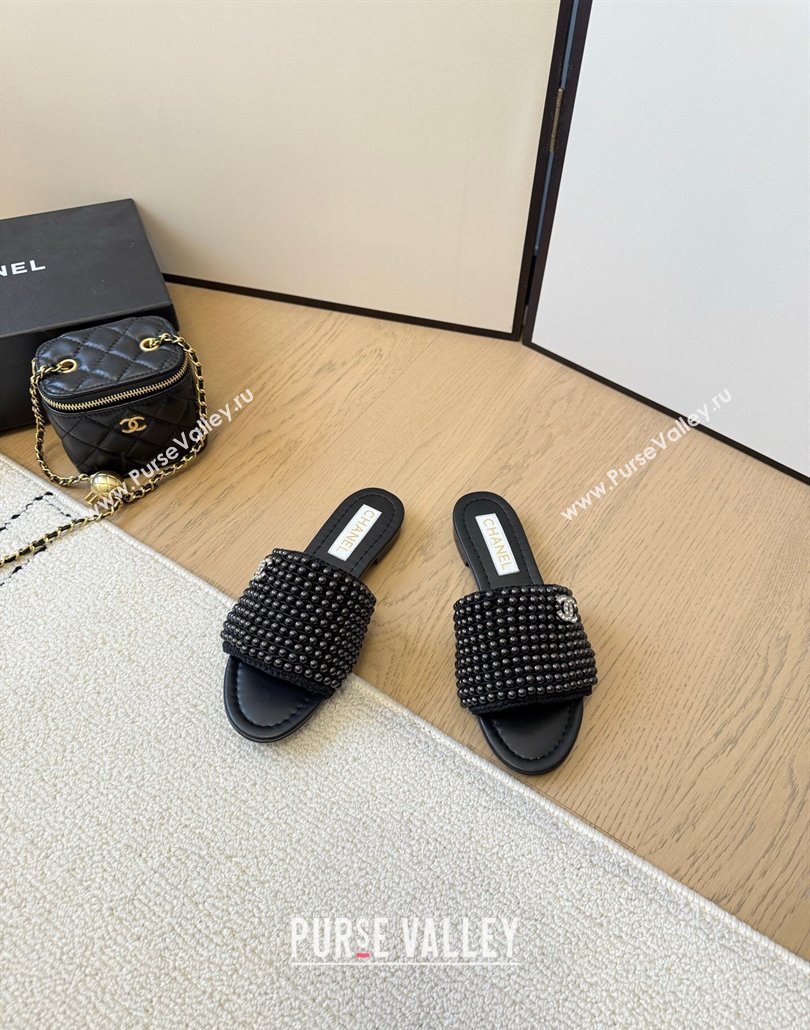 Chanel Pearls Flat Slides Sandal Black 2025 CH030302 (MD-250303004)