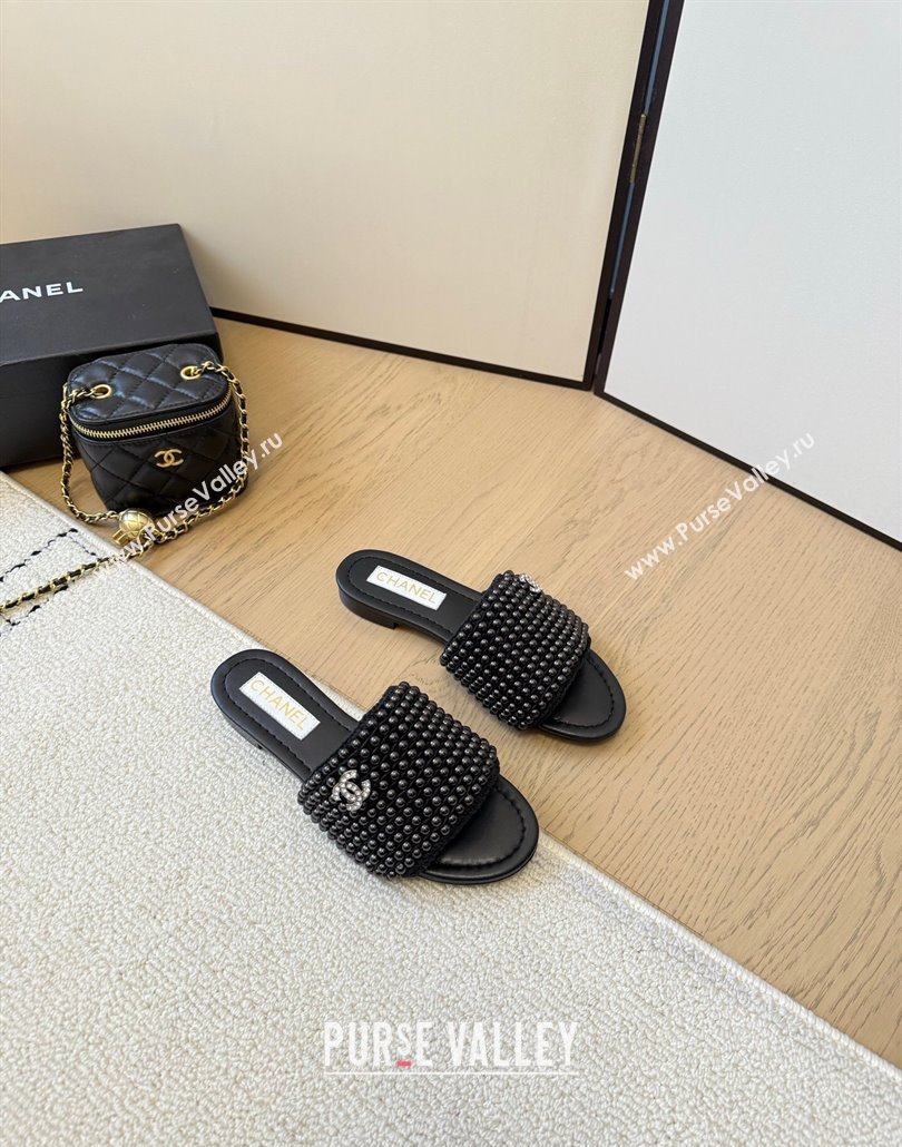 Chanel Pearls Flat Slides Sandal Black 2025 CH030302 (MD-250303004)
