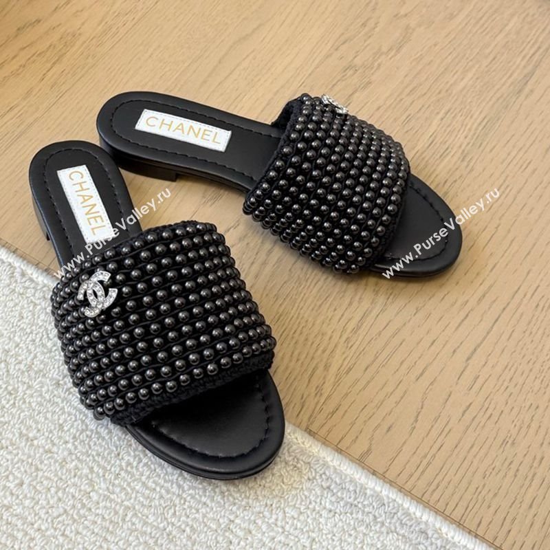 Chanel Pearls Flat Slides Sandal Black 2025 CH030302 (MD-250303004)