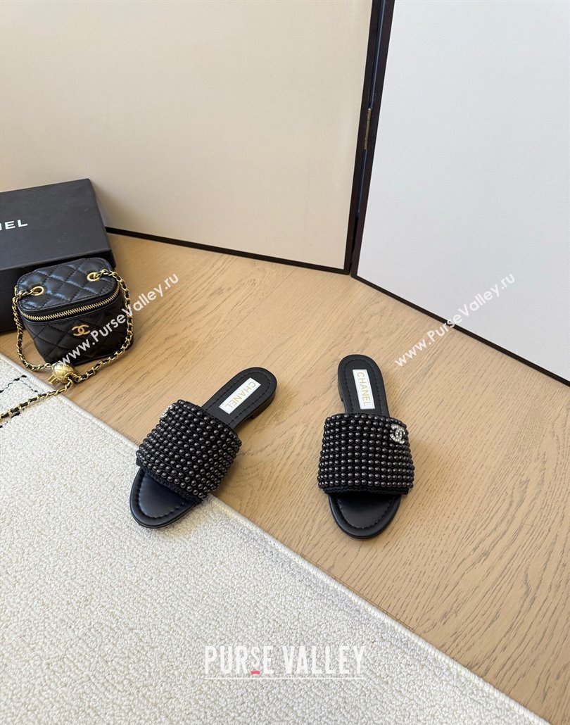 Chanel Pearls Flat Slides Sandal Black 2025 CH030302 (MD-250303004)