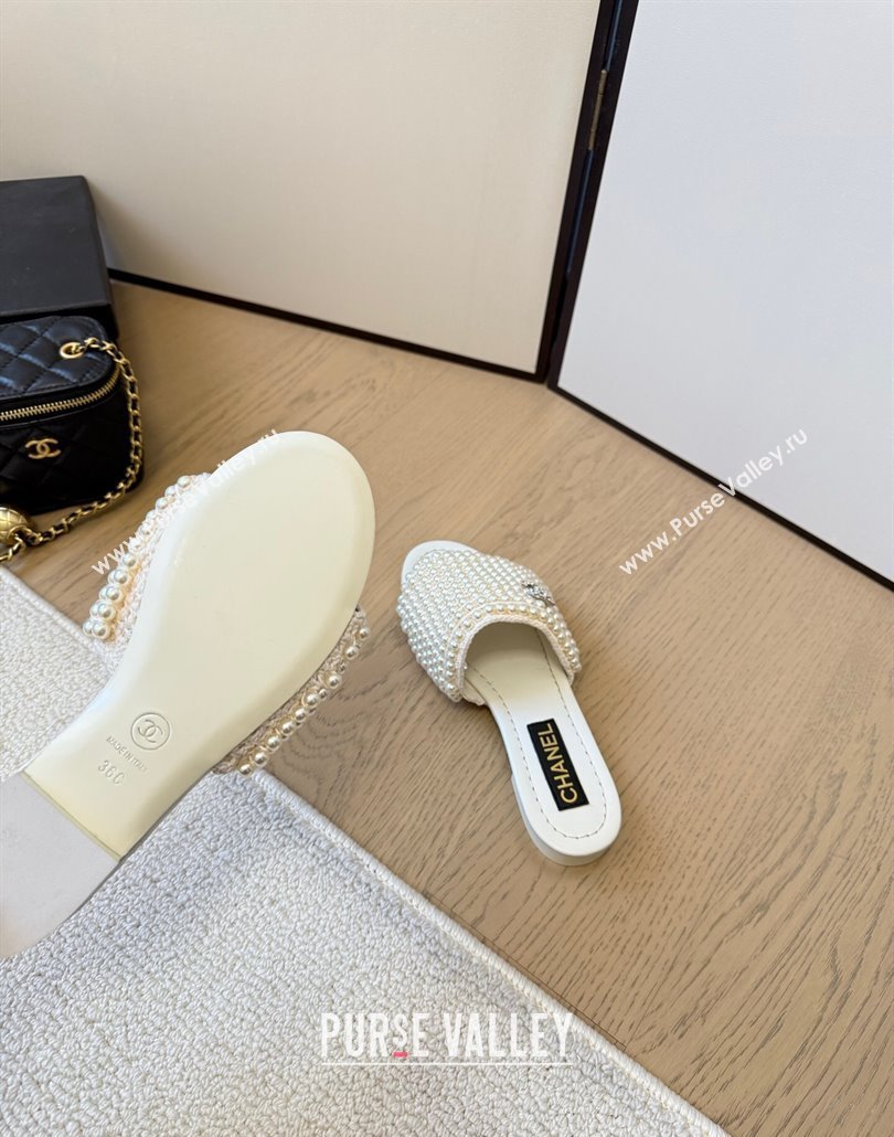 Chanel Pearls Flat Slides Sandal White 2025 CH030302 (MD-250303005)