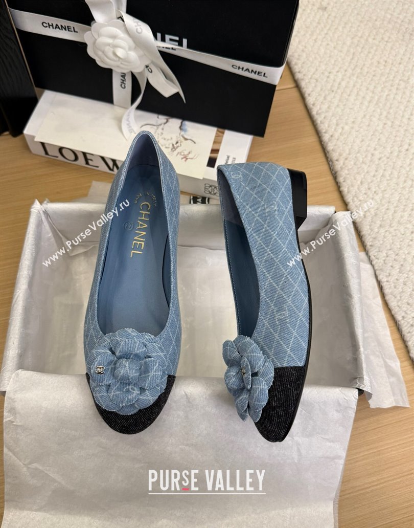 Chanel Quilted Denim Ballet Flats with Camellia Bloom Charm Light Blue 2025 CH101716 (MD-250415143)
