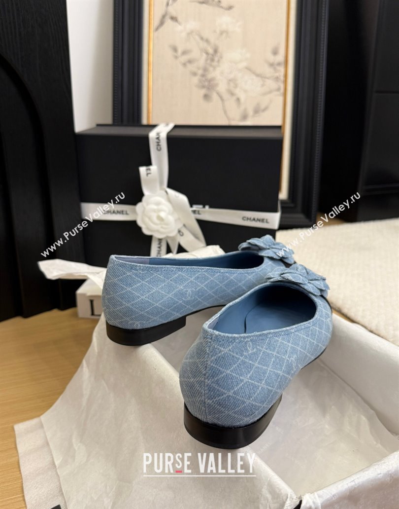 Chanel Quilted Denim Ballet Flats with Camellia Bloom Charm Light Blue 2025 CH101716 (MD-250415143)