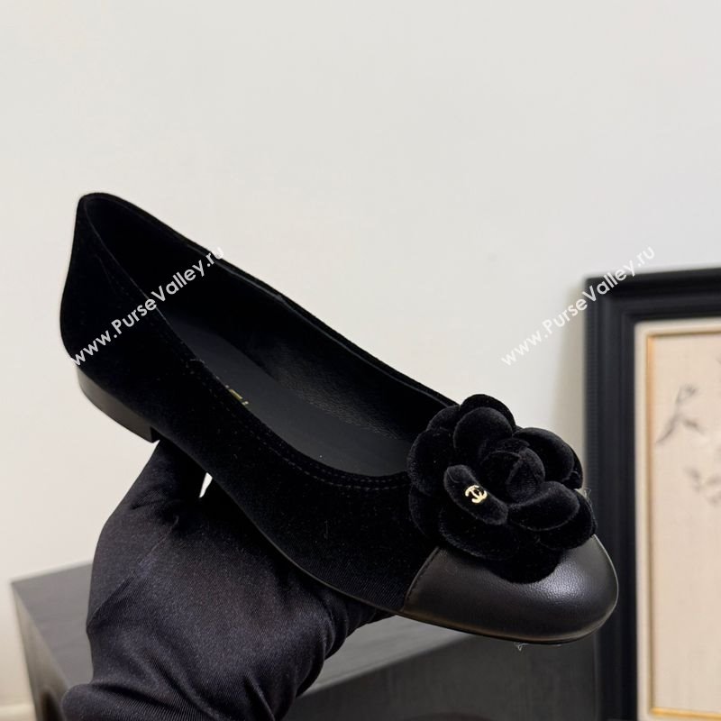 Chanel Velvet Ballet Flats with Camellia Bloom Charm Black 2025 CH101716 (MD-250415147)