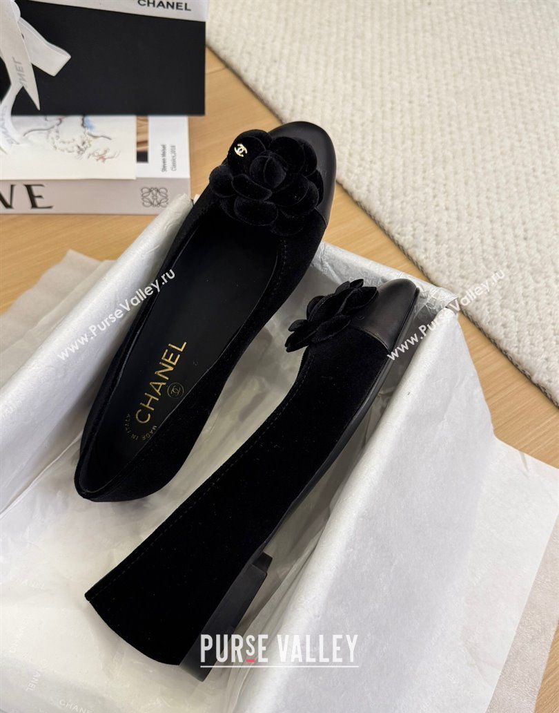 Chanel Velvet Ballet Flats with Camellia Bloom Charm Black 2025 CH101716 (MD-250415147)