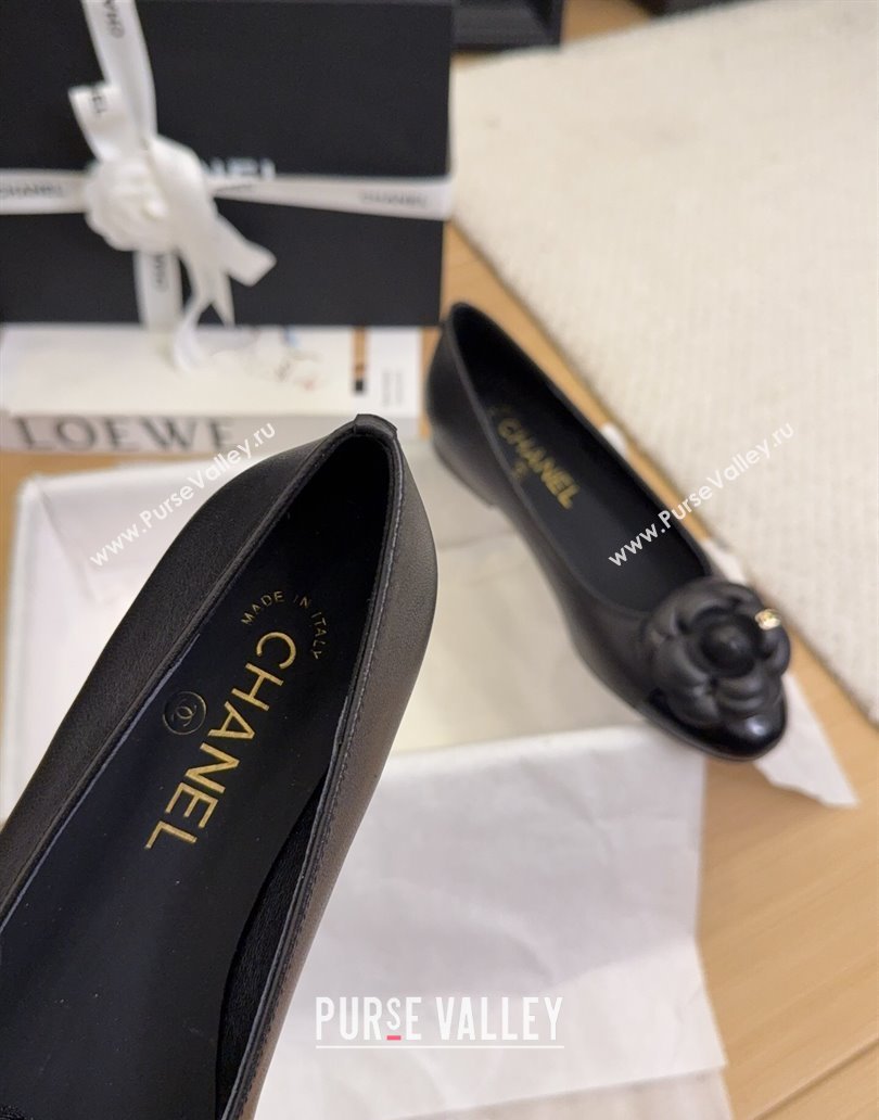 Chanel Lambskin Patent Calfskin Ballet Flats with Camellia Bloom Charm Black 2025 CH101716 (MD-250415149)