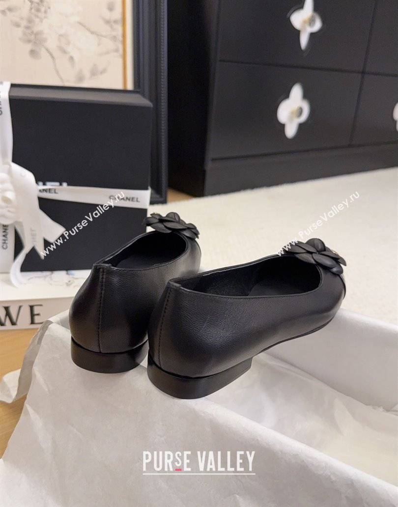 Chanel Lambskin Patent Calfskin Ballet Flats with Camellia Bloom Charm Black 2025 CH101716 (MD-250415149)