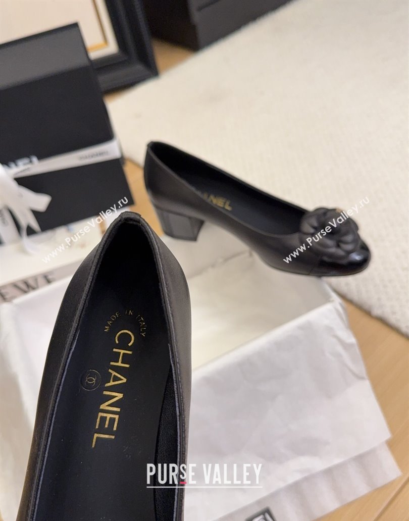 Chanel Lambskin Patent Calfskin Pumps with Camellia Bloom Charm Black 2025 CH101716 (MD-250415153)