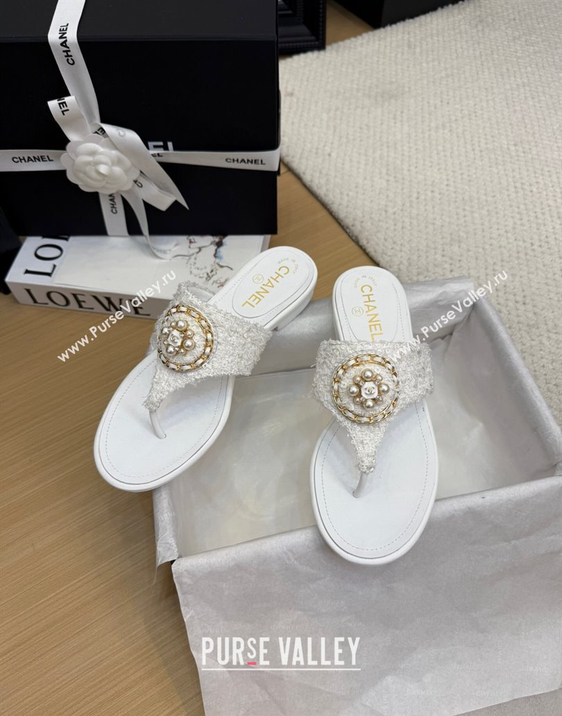 Chanel Tweed Flat Slide Sandals with Circle Charm White 2025 CH041603 (MD-250416028)