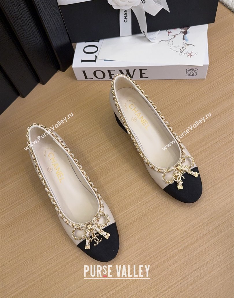 Chanel Calfskin Pumps with Chain Bow White 2025 CH041605 (MD-250416041)