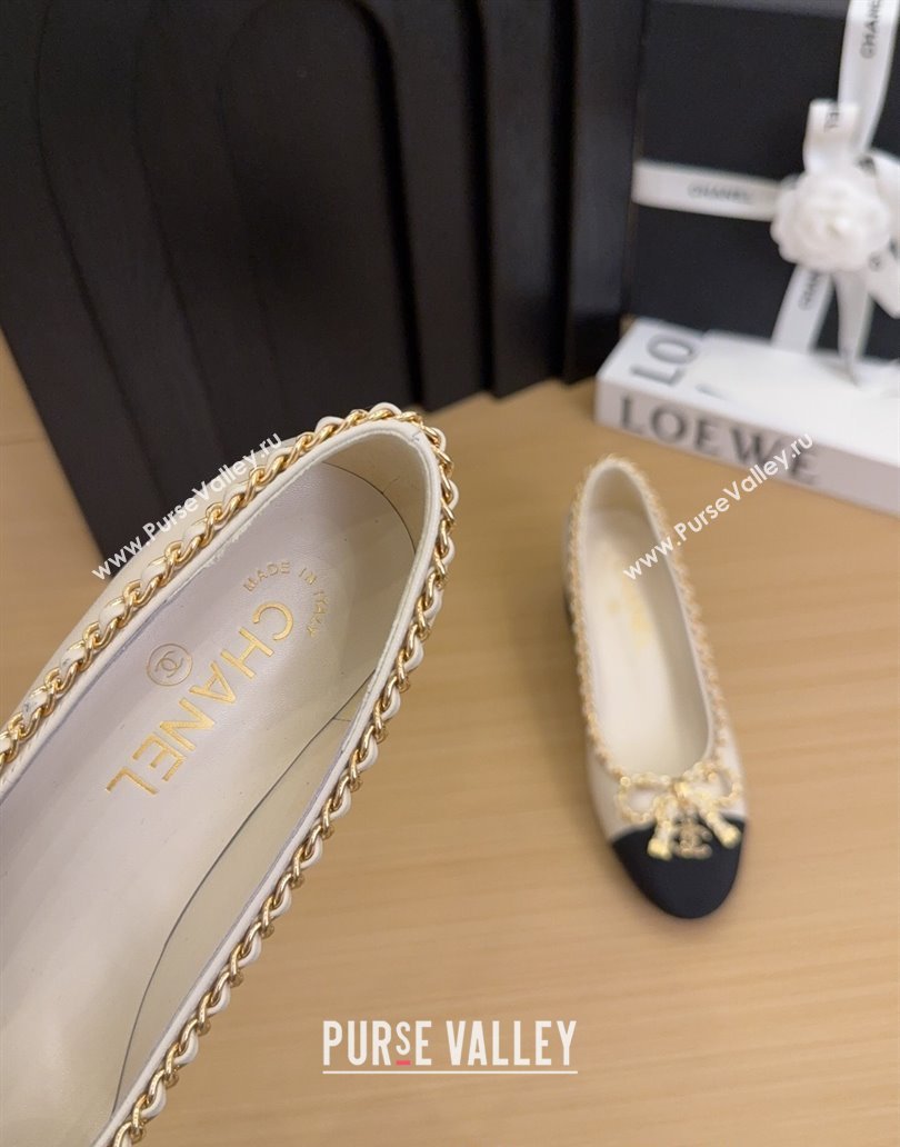 Chanel Calfskin Pumps with Chain Bow White 2025 CH041605 (MD-250416041)