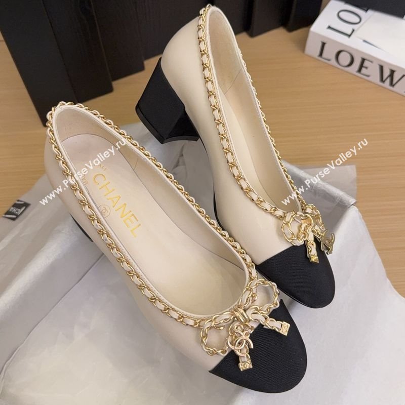 Chanel Calfskin Pumps with Chain Bow White 2025 CH041605 (MD-250416041)