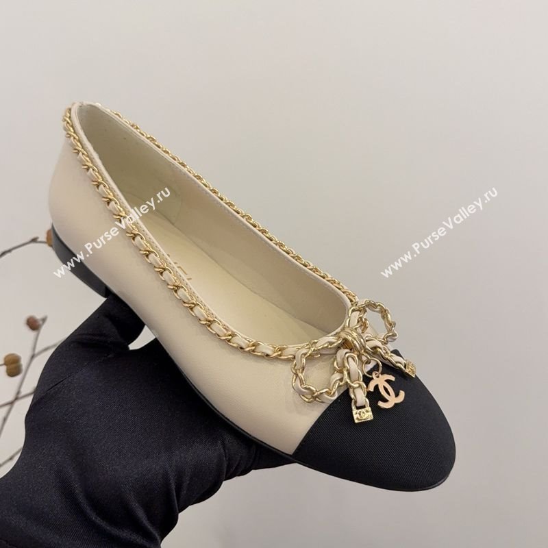 Chanel Calfskin Ballet Flats with Chain Bow White 2025 CH041605 (MD-250416044)