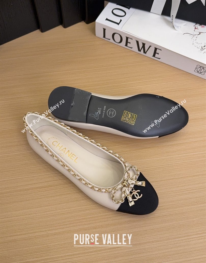Chanel Calfskin Ballet Flats with Chain Bow White 2025 CH041605 (MD-250416044)