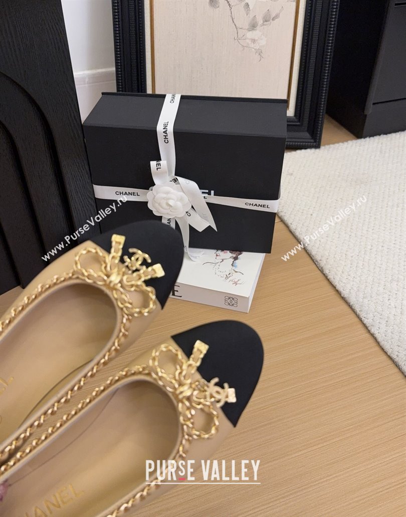 Chanel Calfskin Ballet Flats with Chain Bow Beige 2025 CH041605 (MD-250416045)