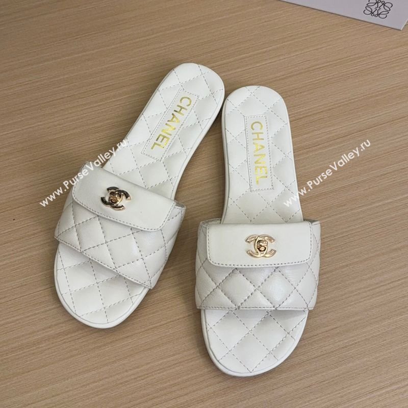 Chanel Lambskin Flat Slides Sandal with CC Foldover White 2025 CH041606 (MD-250416051)