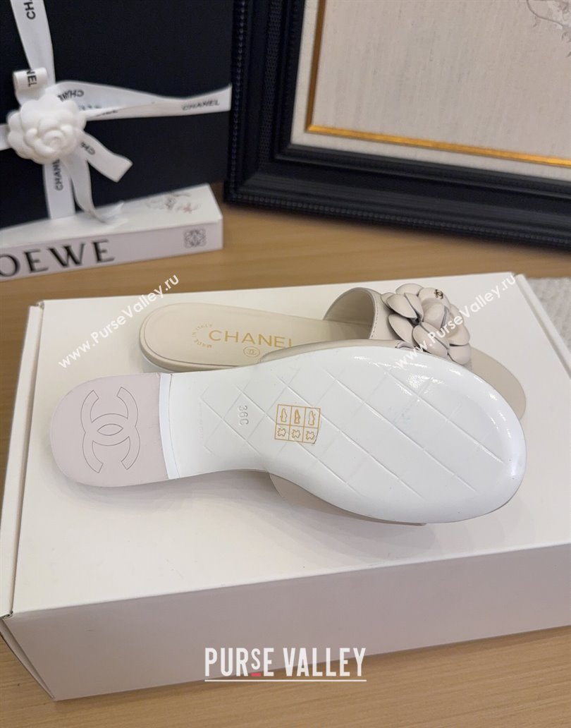 Chanel Lambskin Leather Flat Slides Sandal with Camellia White 2025 CH041505 (MD-250415035)