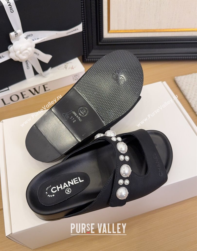 Chanel Calfskin Flat Slides Sandal with Pearls Black 2025 CH041501 (MD-250415018)